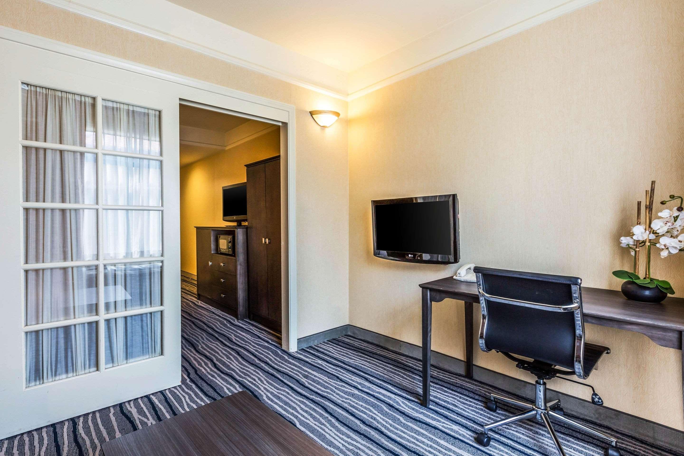 Ramada Suites By Wyndham San Diego Zewnętrze zdjęcie