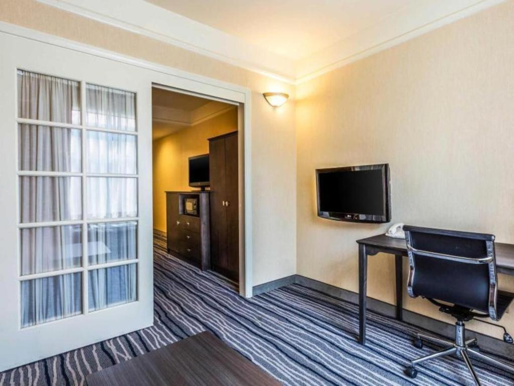 Ramada Suites By Wyndham San Diego Zewnętrze zdjęcie