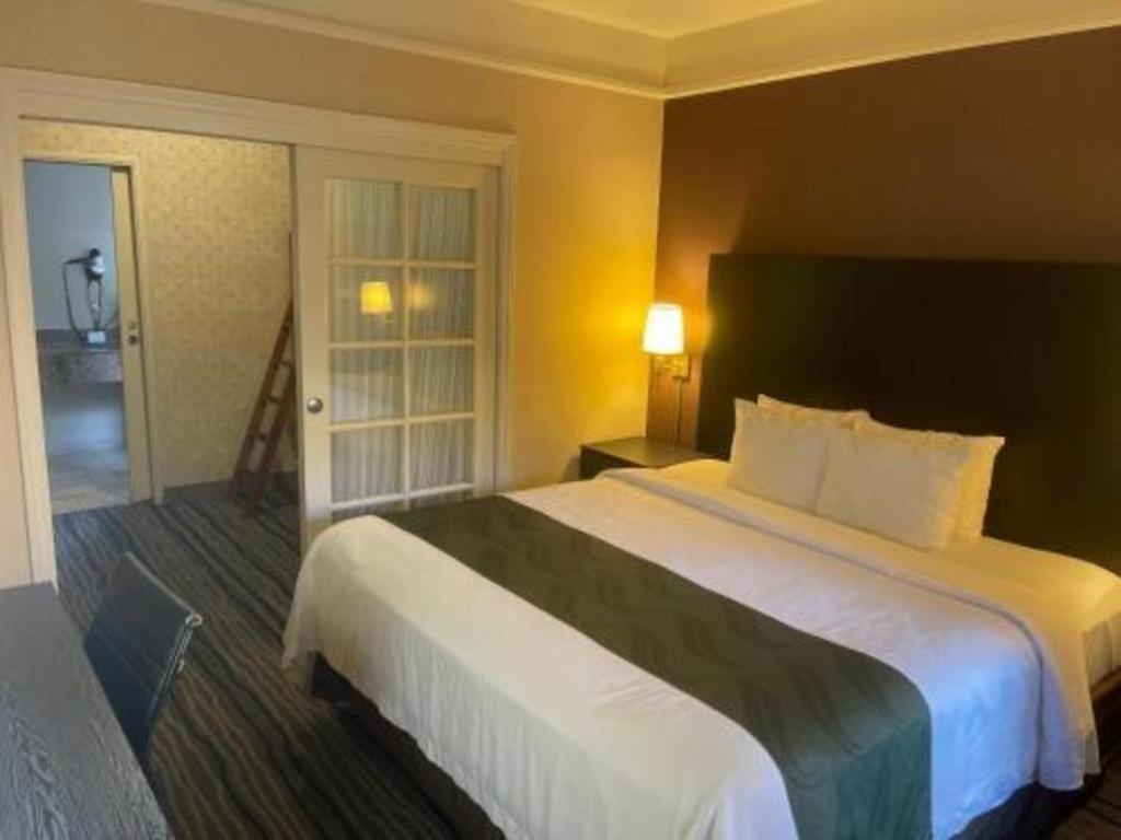 Ramada Suites By Wyndham San Diego Zewnętrze zdjęcie