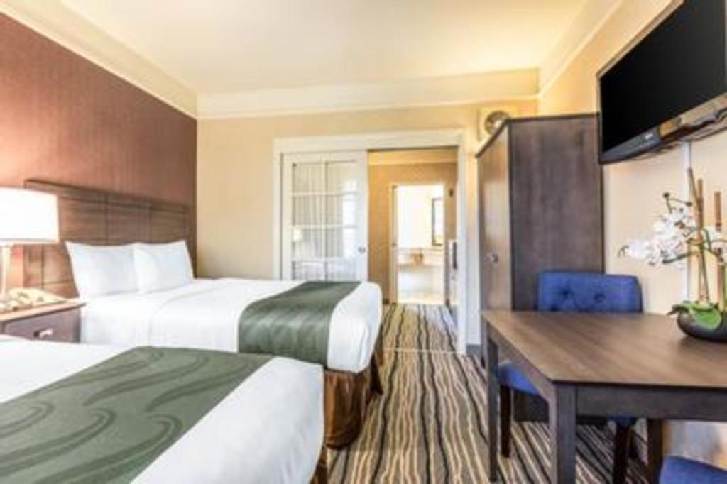 Ramada Suites By Wyndham San Diego Zewnętrze zdjęcie
